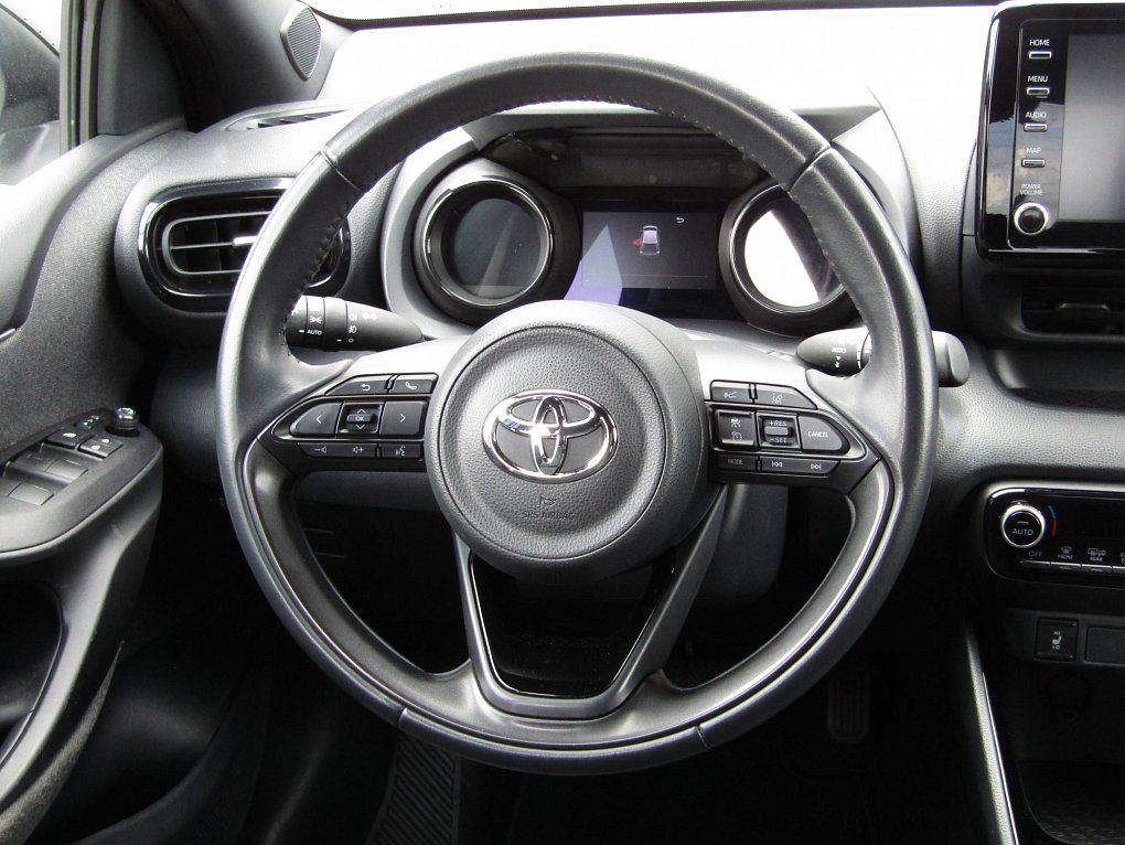 Toyota Yaris 1.5 e-CVT Style