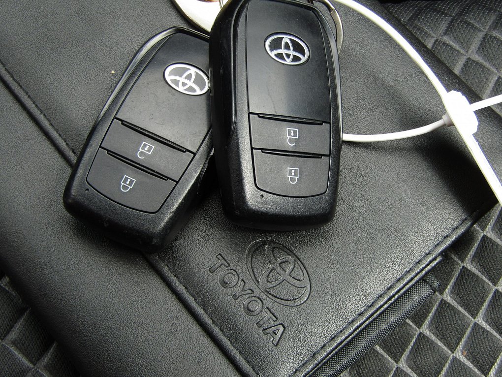 Toyota Yaris 1.5 e-CVT Style