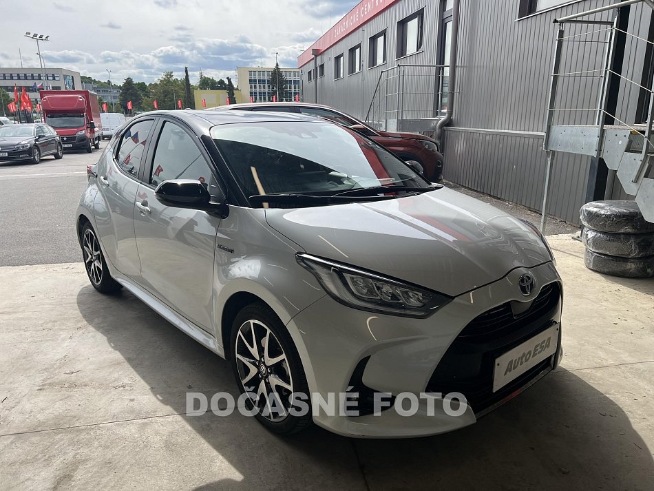 Toyota Yaris 1.5 HYBRID 
