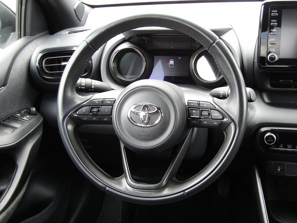 Toyota Yaris 1.5 e-CVT Style