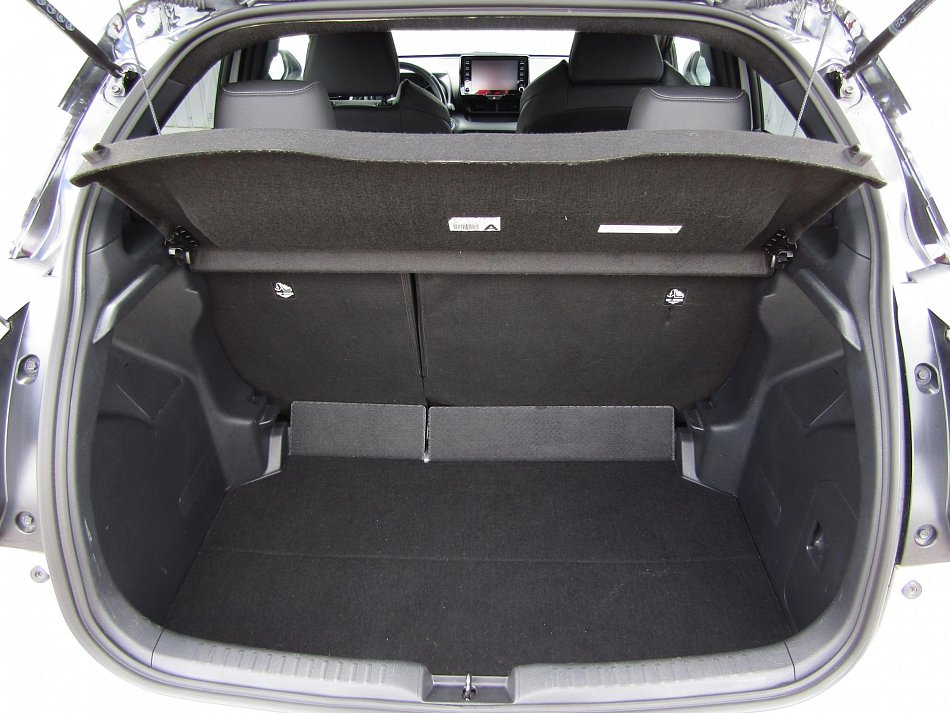Toyota Yaris 1.5 e-CVT Style