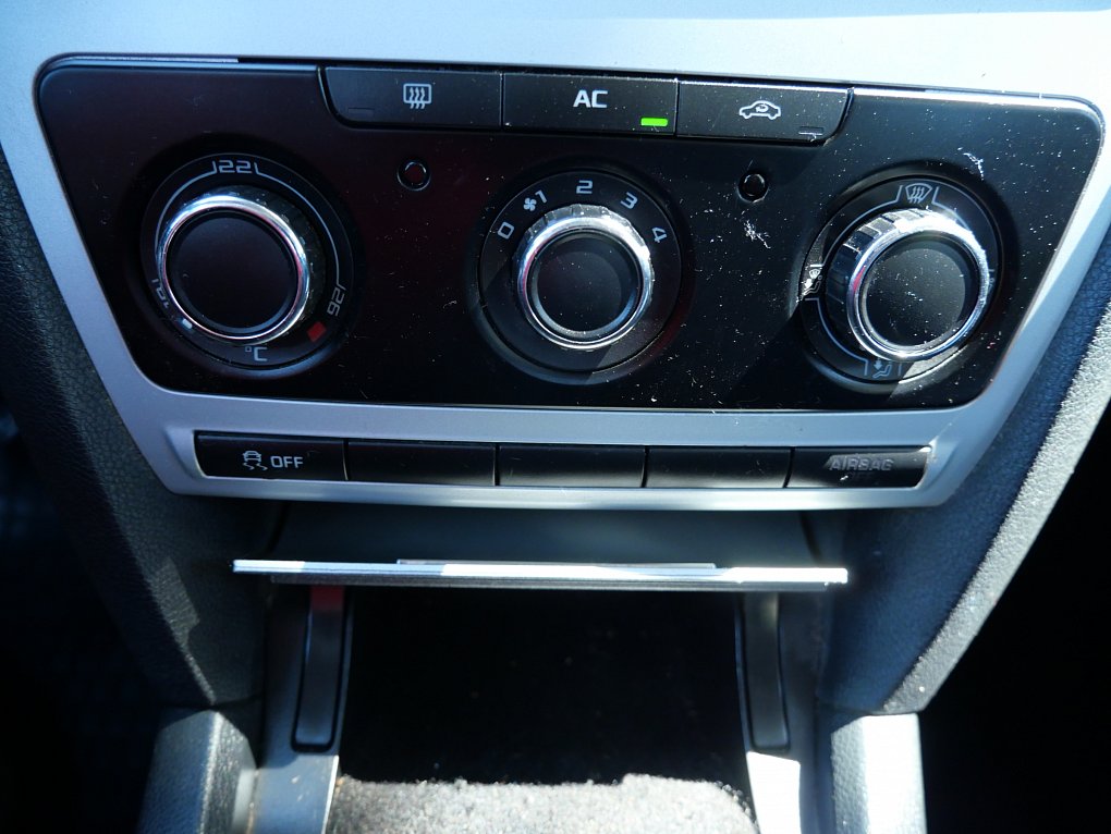 Škoda Octavia II 1.6TDi Ambiente