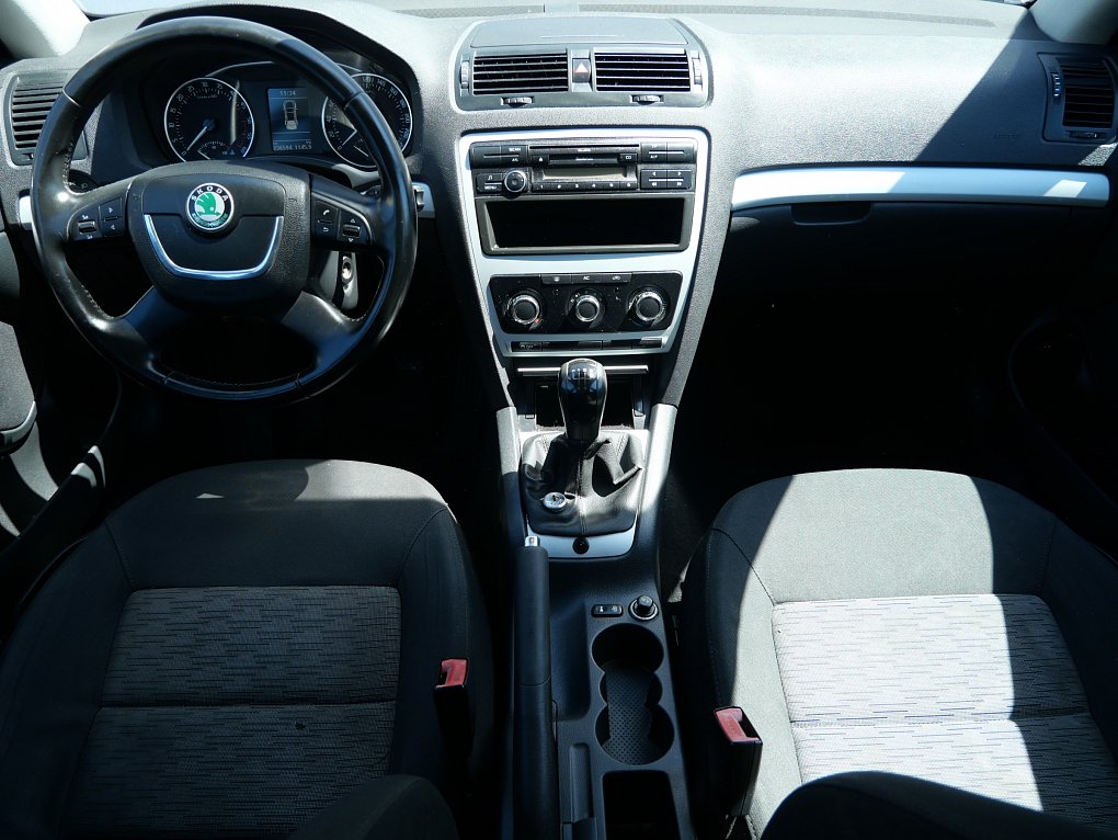 Škoda Octavia II 1.6TDi Ambiente