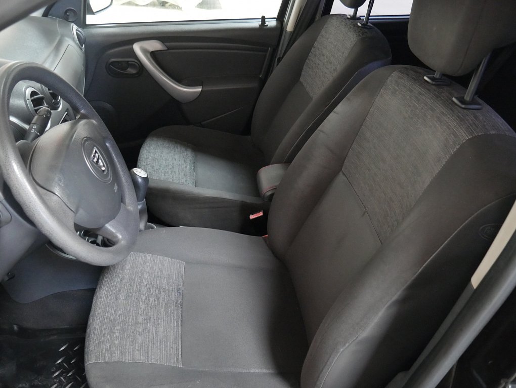 Dacia Duster 1.6i 
