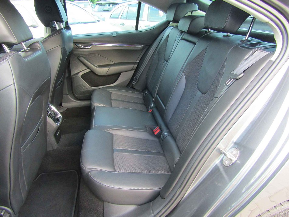 Škoda Octavia IV 2.0TDi Style