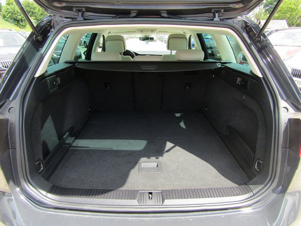 Volkswagen Passat 1.4 TSI 