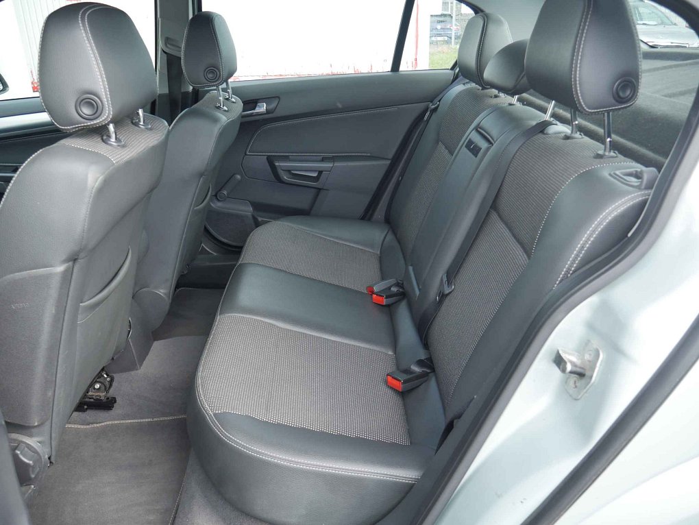 Opel Astra 1.6i 