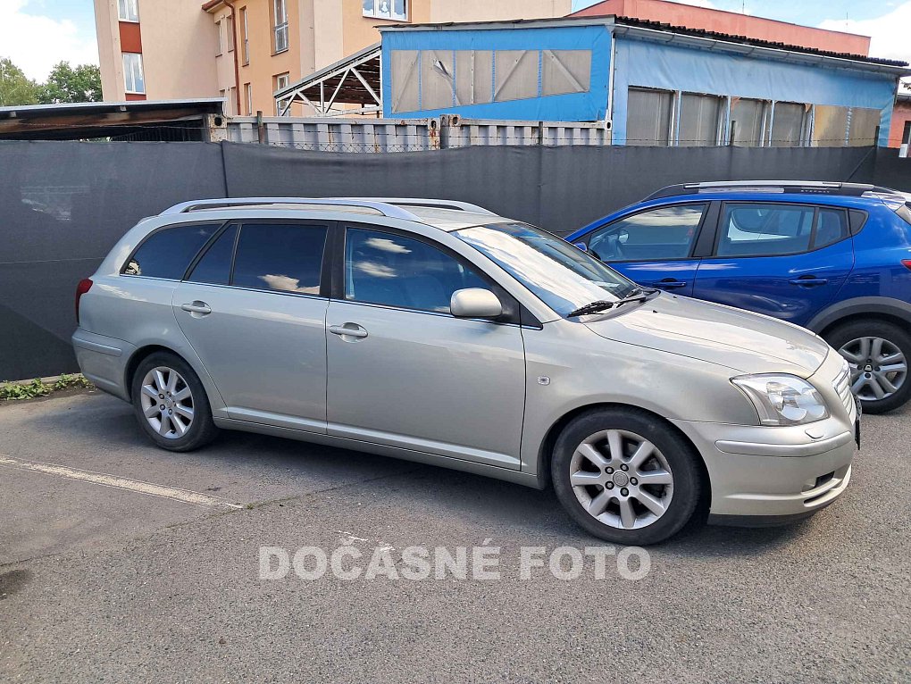 Toyota Avensis 2-2DCAT 