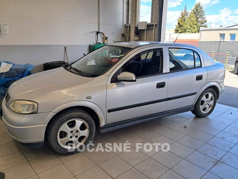 Opel Astra 1.6i 