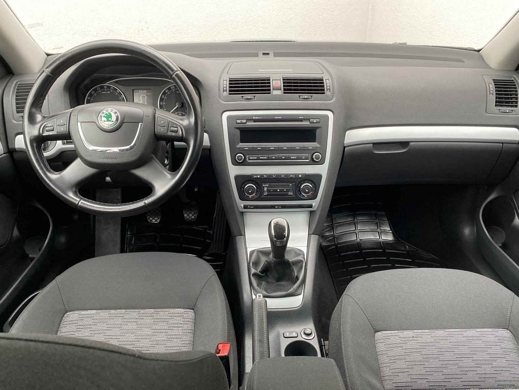 Škoda Octavia II 1.6TDi Ambiente