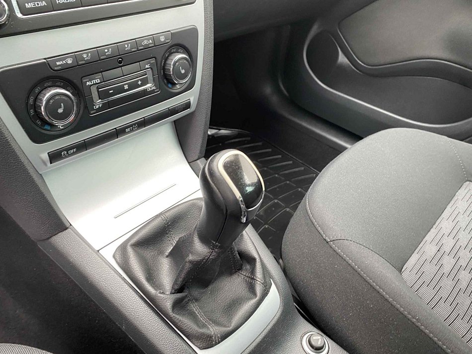 Škoda Octavia II 1.6TDi Ambiente