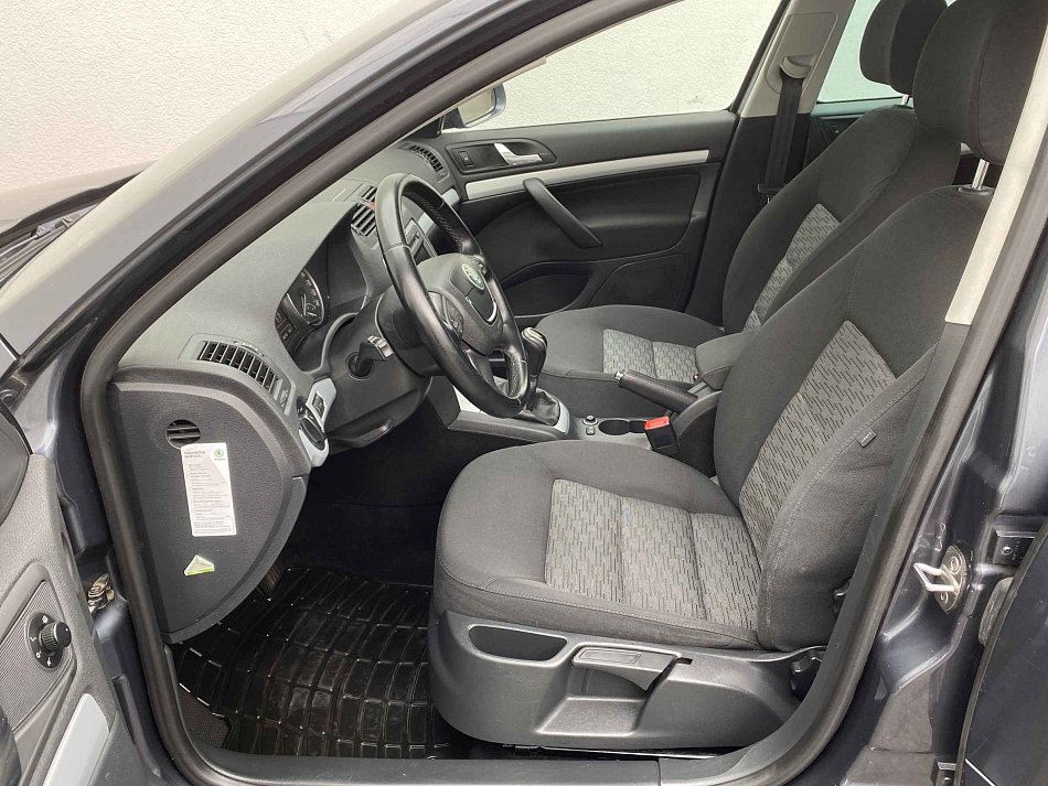 Škoda Octavia II 1.6TDi Ambiente