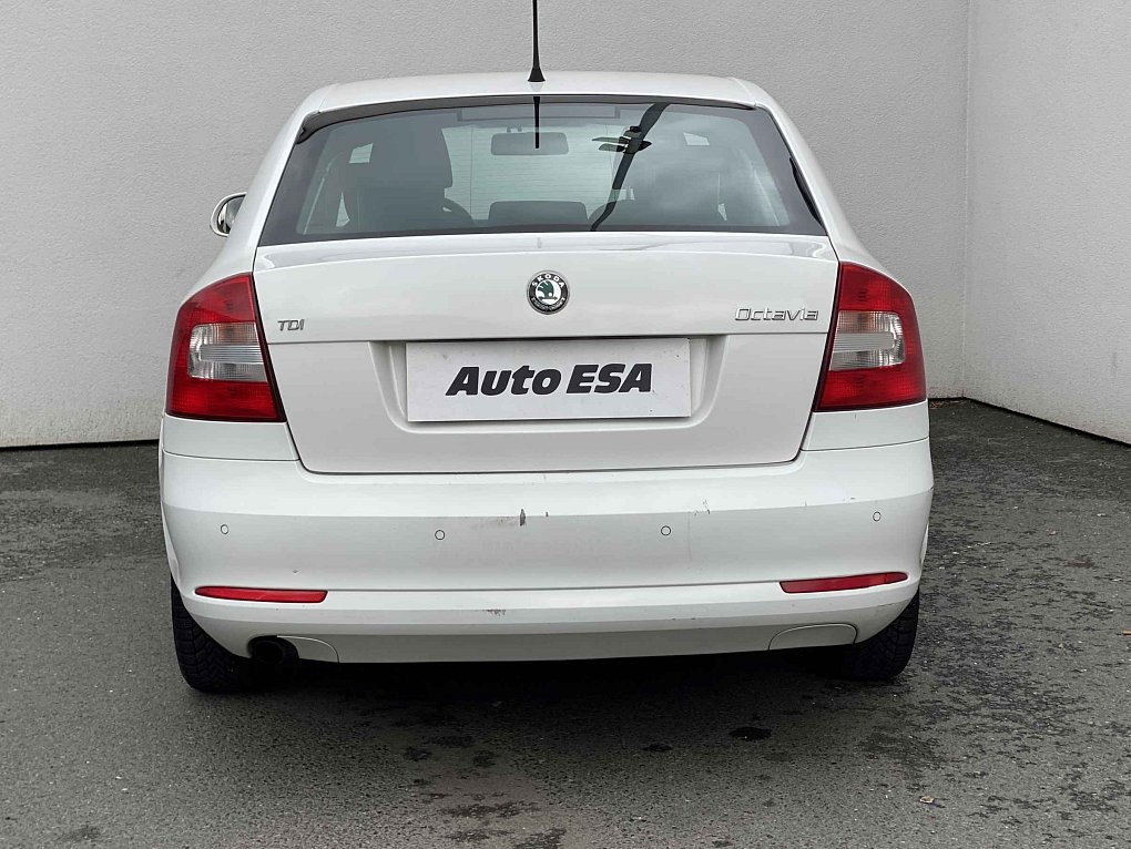 Škoda Octavia II 1.6 TDi Elegance