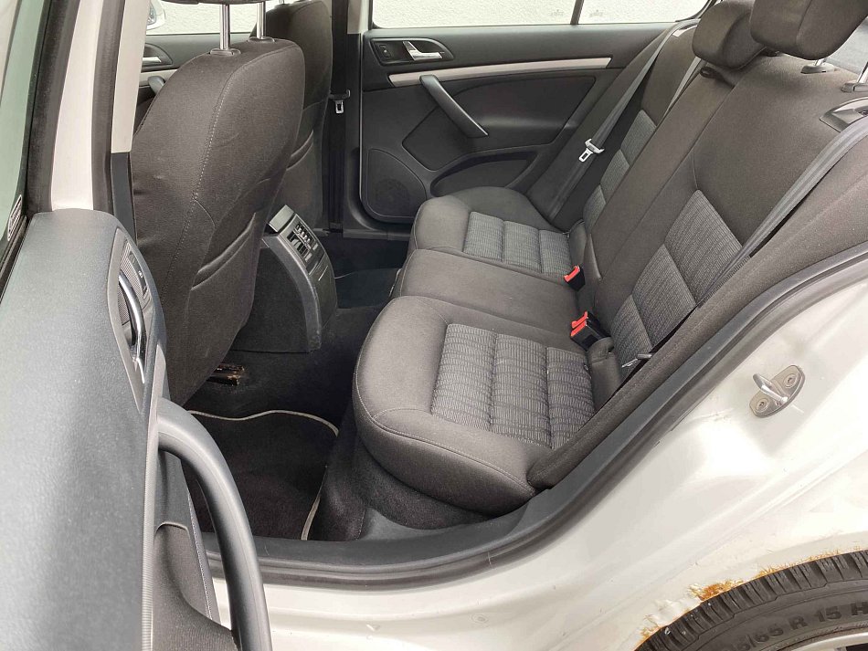 Škoda Octavia II 1.6 TDi Elegance