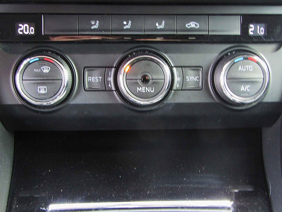 Škoda Superb III 1.6 TDi Ambition