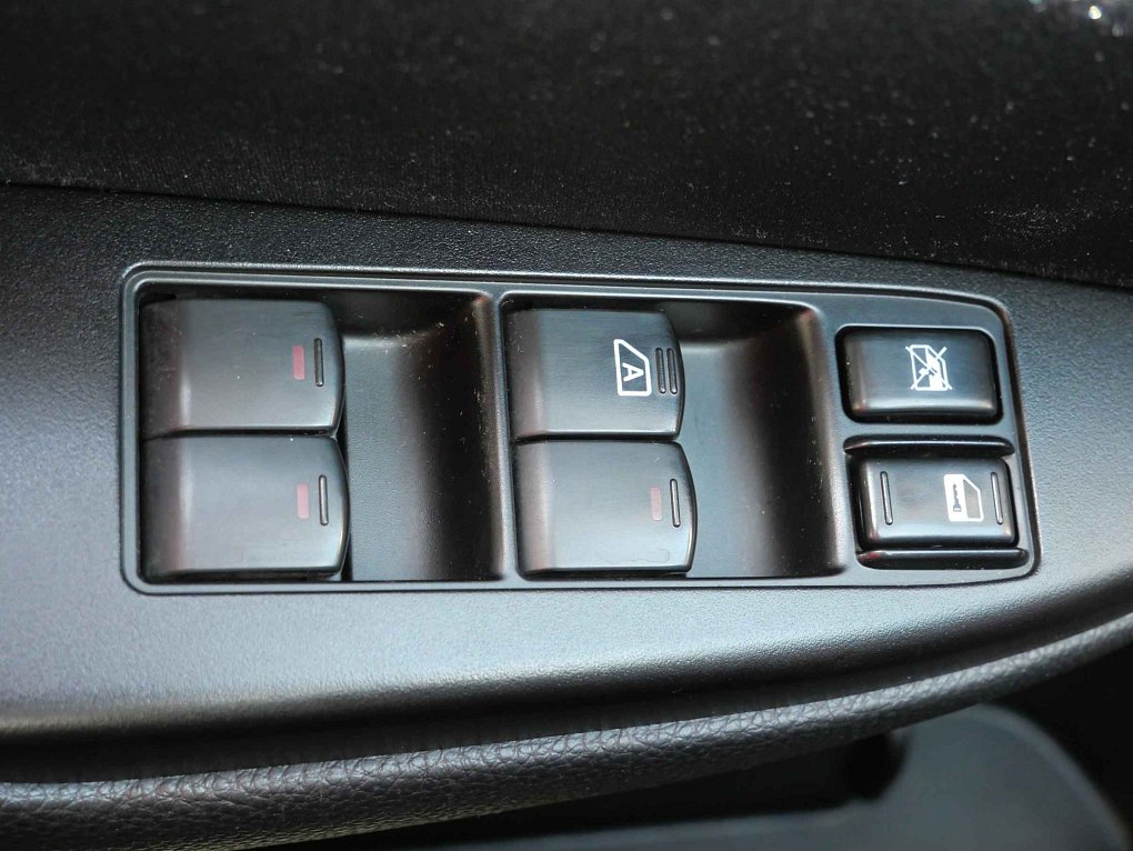 Subaru Legacy 2.5i  4x4