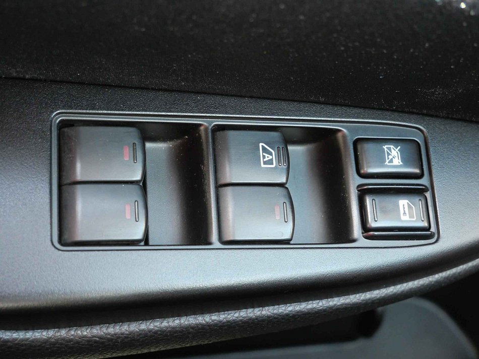 Subaru Legacy 2.5i  4x4