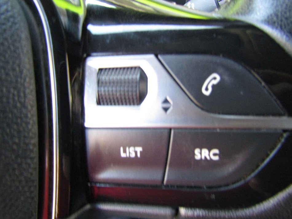 Peugeot 2008 1.2 PT 