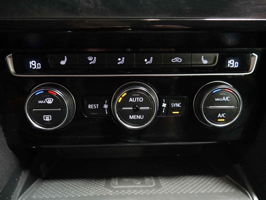 Volkswagen Arteon 2.0TSi 