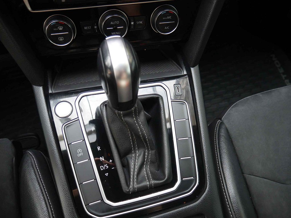 Volkswagen Arteon 2.0TSi 