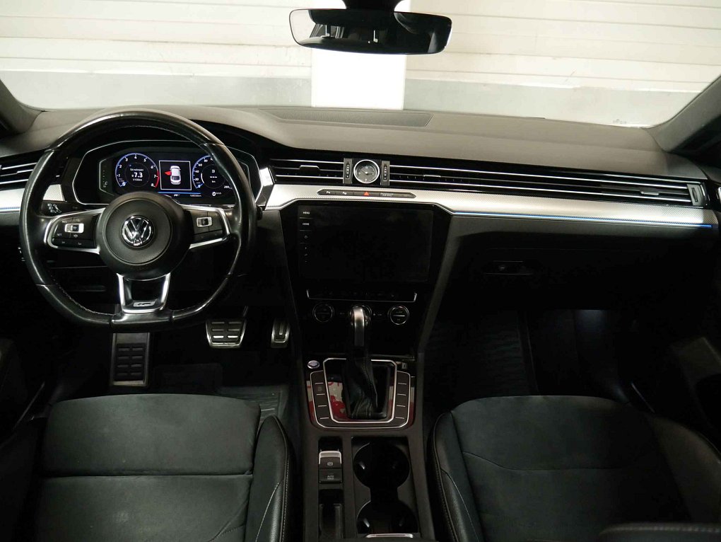 Volkswagen Arteon 2.0TSi 