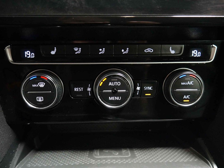 Volkswagen Arteon 2.0TSi 