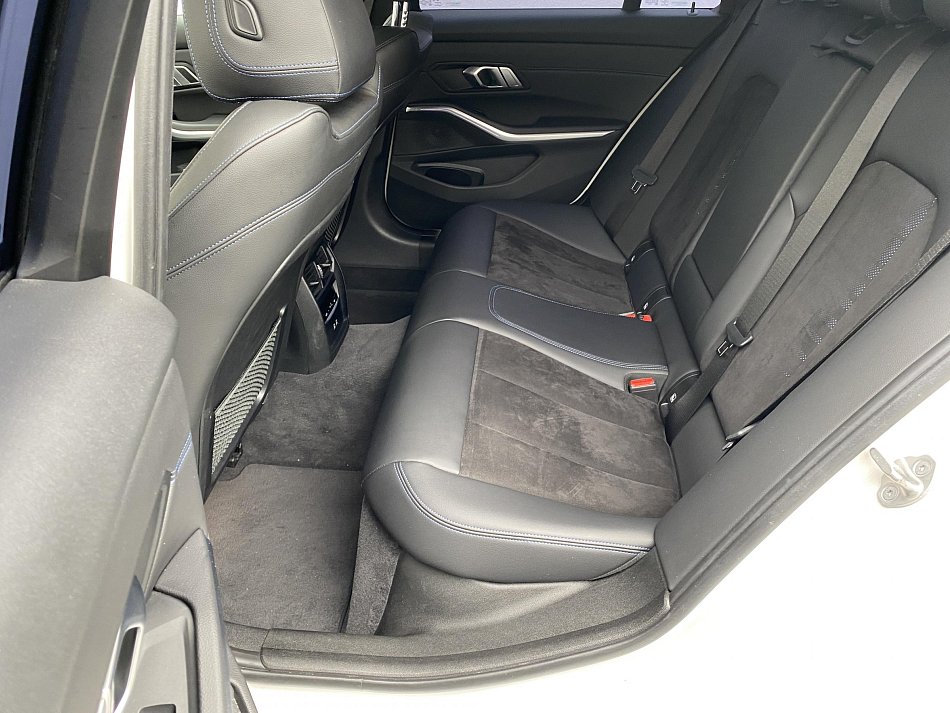 BMW Řada 3 2.0 i M Sport 330 i xDrive
