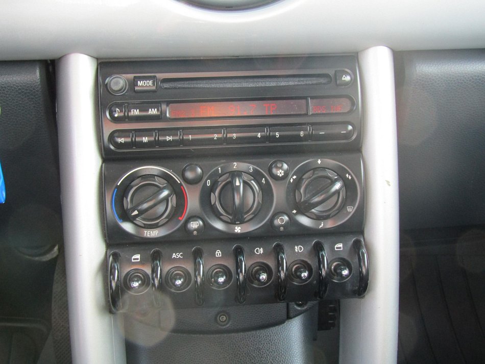 Mini Cooper 1.6i 
