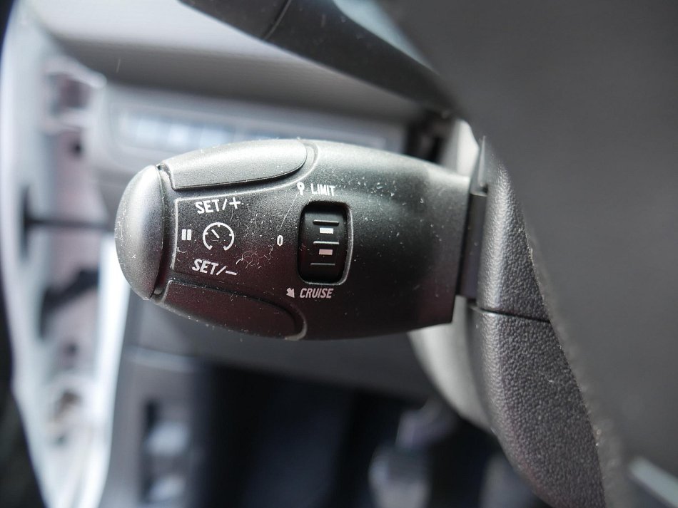Peugeot 2008 1.6 VTi Active