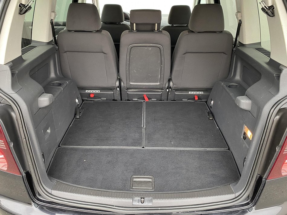 Volkswagen Touran 2.0 TDi Highline