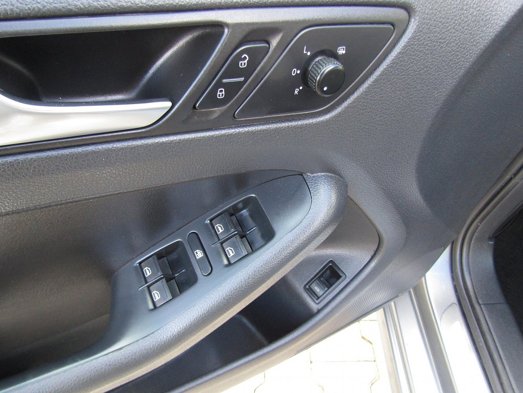 Volkswagen Jetta 1.6 TDi 