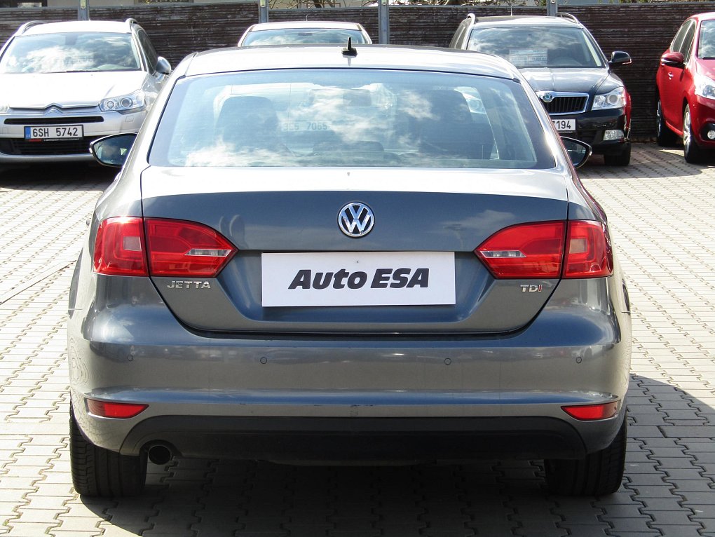 Volkswagen Jetta 1.6 TDi 
