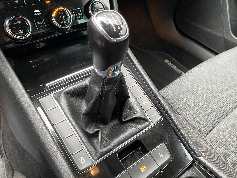 Škoda Superb III 2.0 TDi Style