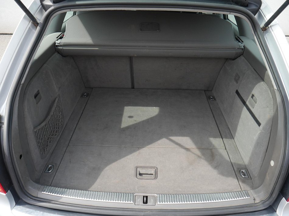 Audi A4 1.6i 