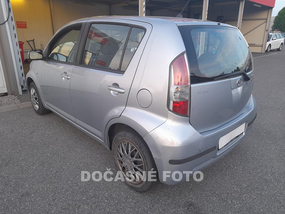 Daihatsu Sirion 1.0i 