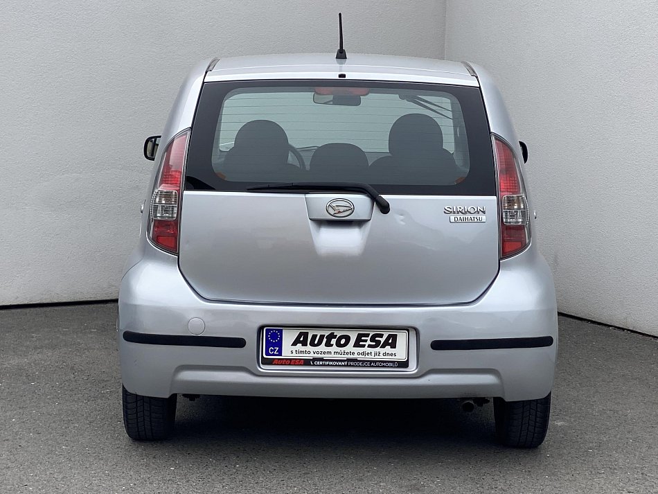 Daihatsu Sirion 1.0i 