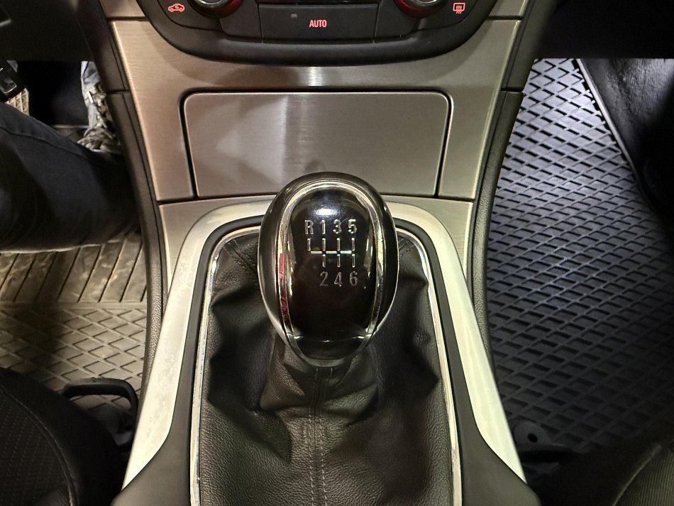 Opel Insignia 2.0 CDTi 