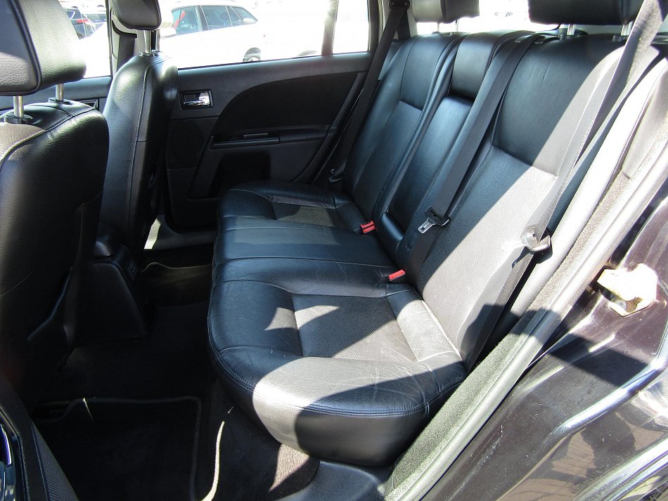 Ford Mondeo 2.0 i Ghia