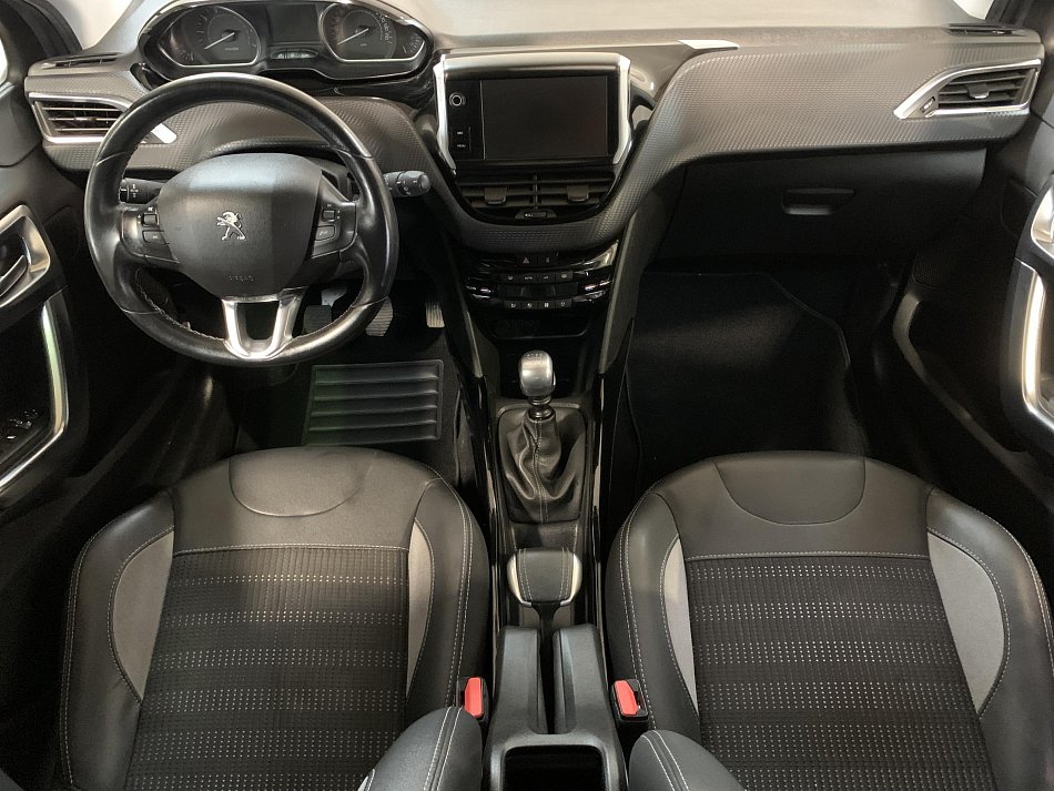 Peugeot 2008 1.2PT Allure