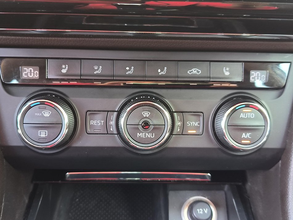 Škoda Superb III 2.0TSi L&K 4x4