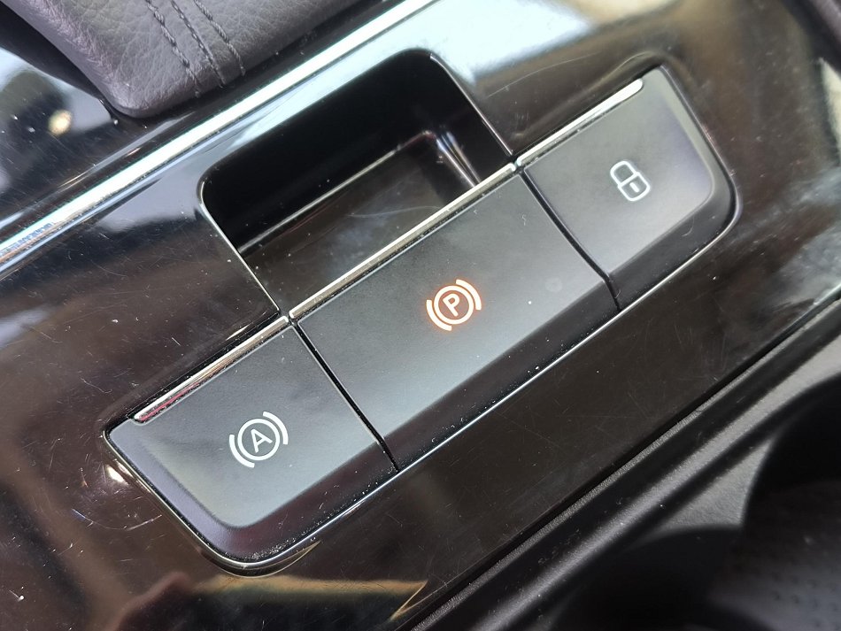 Škoda Superb III 2.0TSi L&K 4x4