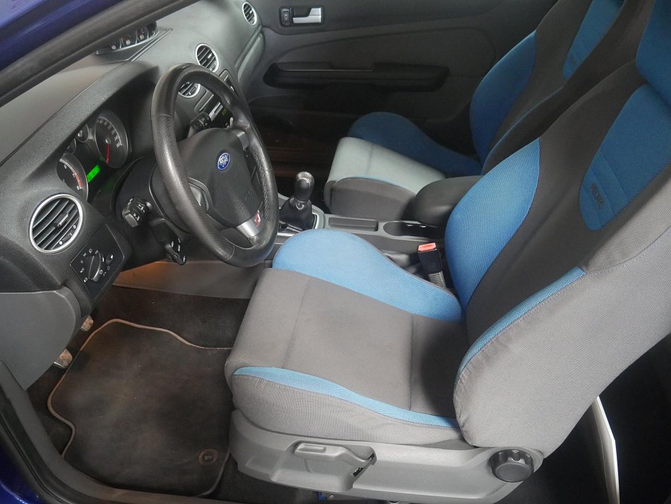 Ford Focus 2.5 