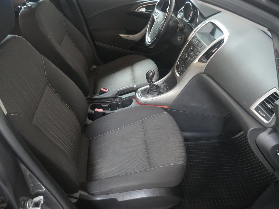 Opel Astra 2.0 CDTi 