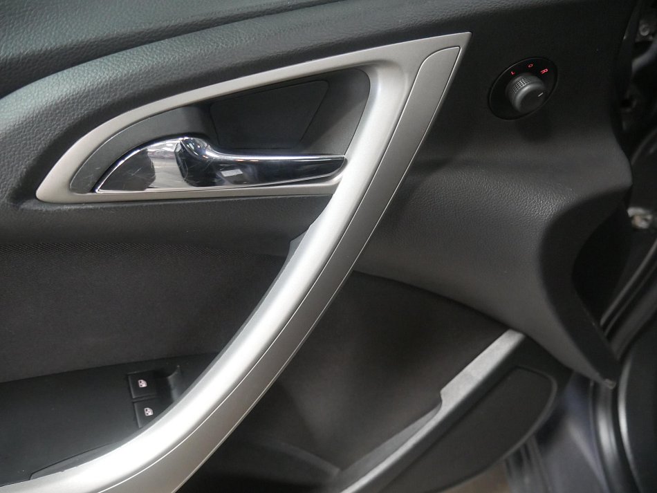 Opel Astra 2.0 CDTi 