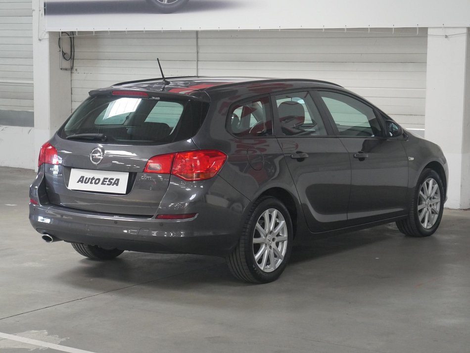 Opel Astra 2.0 CDTi 