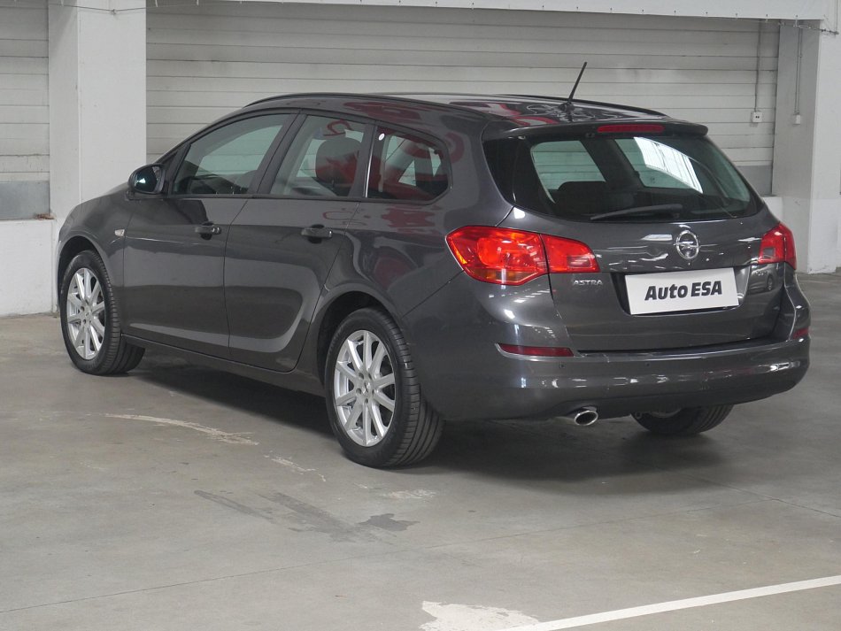 Opel Astra 2.0 CDTi 