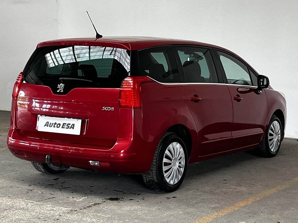 Peugeot 5008 1.6 THP 
