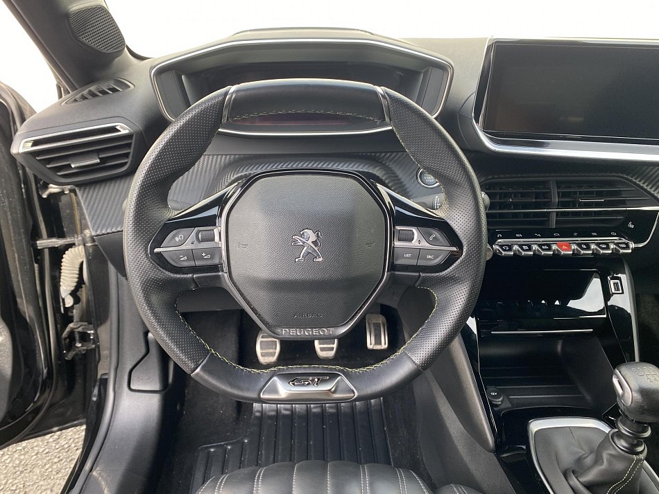 Peugeot 208 1.2 PT GT
