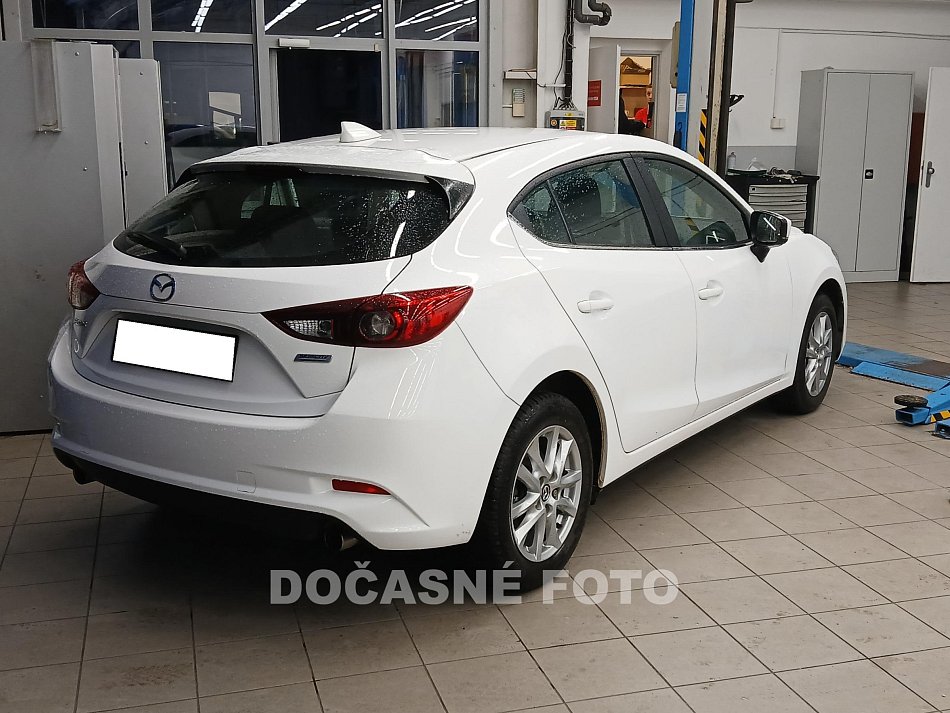 Mazda 3 2.0i 