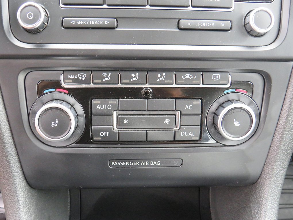 Volkswagen Golf 1.6 TDi 